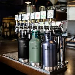 Stanley Water Bottles Classic Easy Pour 64oz Growler 16 Stanley Water Bottles Classic Easy Pour 64oz Growler -Hiking & Camping Essentials Sales Shop HAMGN D2